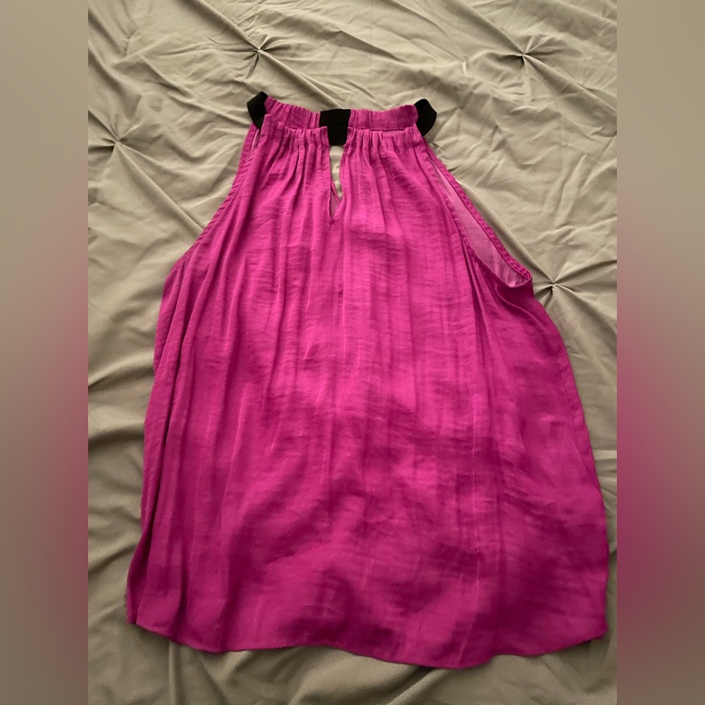 Jennifer Lopez sleeveless Orchid Blouse Size Large